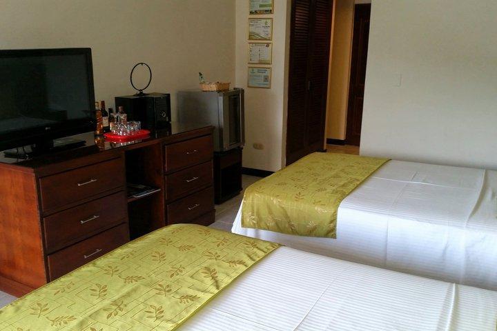 莫拉莱斯国际酒店及会议中心 Ibagué 外观 照片 A room at the hotel