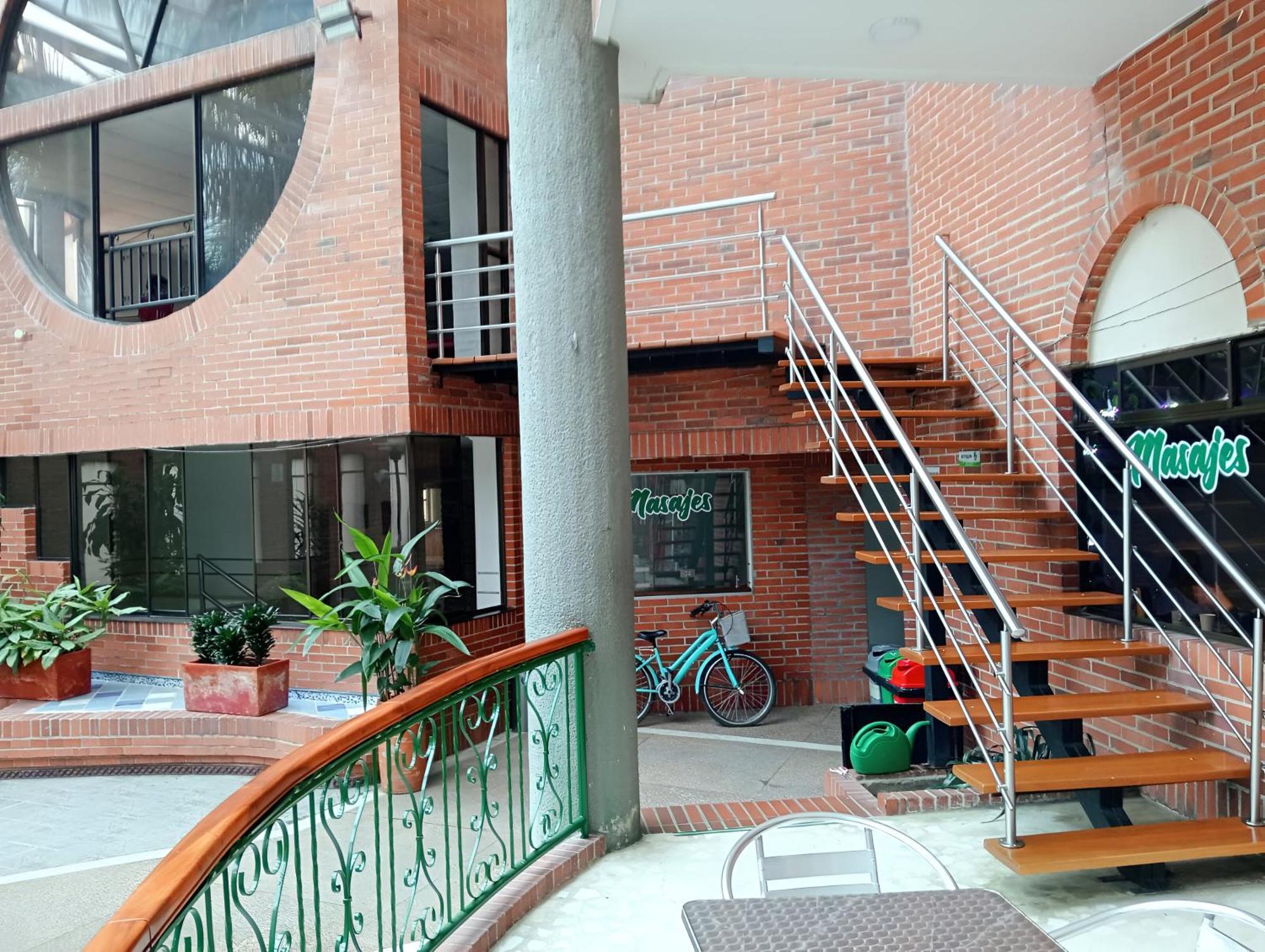 莫拉莱斯国际酒店及会议中心 Ibagué 外观 照片 Interior of the library
